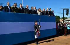 Foto de la galería: Día de la Bandera: “La Argentina será federal o no será”, proclamó Passalacqua junto a Urtubey en Candelaria