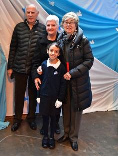 Foto de la galería: Emotiva ceremonia de promesa de lealtad a la Bandera en el Colegio del Carmen