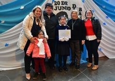 Foto de la galería: Emotiva ceremonia de promesa de lealtad a la Bandera en el Colegio del Carmen