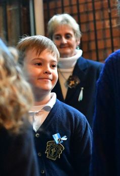 Foto de la galería: Emotiva ceremonia de promesa de lealtad a la Bandera en el Colegio del Carmen