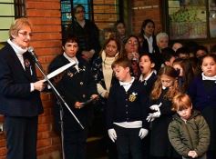 Foto de la galería: Emotiva ceremonia de promesa de lealtad a la Bandera en el Colegio del Carmen