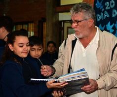 Foto de la galería: Emotiva ceremonia de promesa de lealtad a la Bandera en el Colegio del Carmen