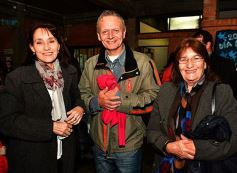 Foto de la galería: Emotiva ceremonia de promesa de lealtad a la Bandera en el Colegio del Carmen