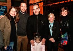 Foto de la galería: Emotiva ceremonia de promesa de lealtad a la Bandera en el Colegio del Carmen