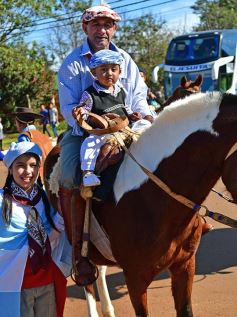 Foto de la galería: Postales del desfile cívico-militar en Candelaria