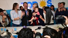Foto de la galería: Alberto Fernández compartió sus propuestas con sus partidarios en un colmado edificio del PJ misionero