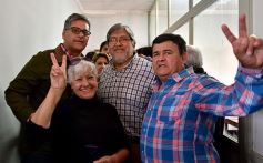 Foto de la galería: Alberto Fernández compartió sus propuestas con sus partidarios en un colmado edificio del PJ misionero