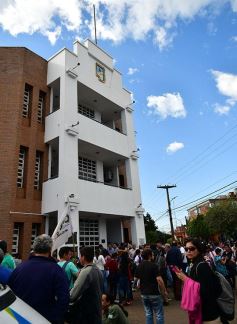 Foto de la galería: Alberto Fernández compartió sus propuestas con sus partidarios en un colmado edificio del PJ misionero