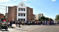 Foto de la galería: Alberto Fernández compartió sus propuestas con sus partidarios en un colmado edificio del PJ misionero