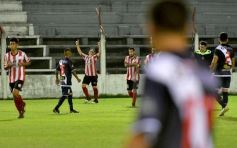 Foto de la galería: Postales del partido de ida entre Sporting y Guaraní, en Villa Sarita