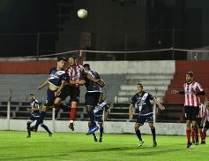 Foto de la galería: Postales del partido de ida entre Sporting y Guaraní, en Villa Sarita