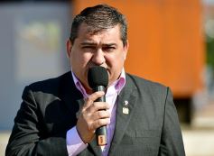 Foto de la galería: La EBY inauguró la escultura “Ñañuã” en Posadas