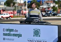 Foto de la galería: La EBY inauguró la escultura “Ñañuã” en Posadas