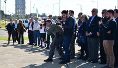Foto de la galería: La EBY inauguró la escultura “Ñañuã” en Posadas