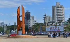 Foto de la galería: La EBY inauguró la escultura “Ñañuã” en Posadas