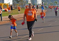 Foto de la galería: Hubo más de 700 participantes en la Maratón Solidaria por los 51 años de Energía de Misiones