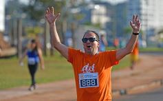 Foto de la galería: Hubo más de 700 participantes en la Maratón Solidaria por los 51 años de Energía de Misiones