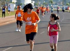 Foto de la galería: Hubo más de 700 participantes en la Maratón Solidaria por los 51 años de Energía de Misiones