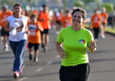 Foto de la galería: Hubo más de 700 participantes en la Maratón Solidaria por los 51 años de Energía de Misiones