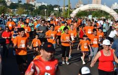Foto de la galería: Hubo más de 700 participantes en la Maratón Solidaria por los 51 años de Energía de Misiones