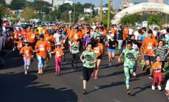 Foto de la galería: Hubo más de 700 participantes en la Maratón Solidaria por los 51 años de Energía de Misiones