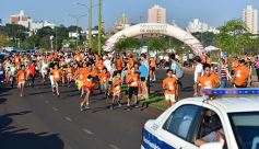 Foto de la galería: Hubo más de 700 participantes en la Maratón Solidaria por los 51 años de Energía de Misiones