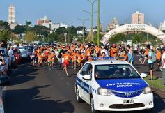 Foto de la galería: Hubo más de 700 participantes en la Maratón Solidaria por los 51 años de Energía de Misiones