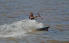 Foto de la galería: Hubo más de 700 participantes en la Maratón Solidaria por los 51 años de Energía de Misiones
