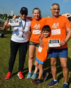 Foto de la galería: Hubo más de 700 participantes en la Maratón Solidaria por los 51 años de Energía de Misiones