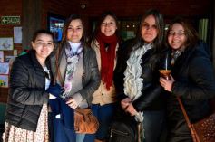 Foto de la galería: Emocionante acto por el Día de la Independencia en el Colegio del Carmen