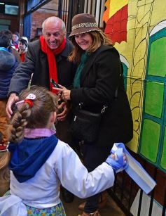 Foto de la galería: Emocionante acto por el Día de la Independencia en el Colegio del Carmen