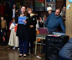 Foto de la galería: Emocionante acto por el Día de la Independencia en el Colegio del Carmen