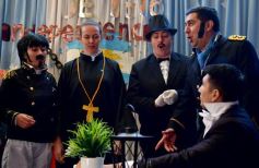 Foto de la galería: Emocionante acto por el Día de la Independencia en el Colegio del Carmen