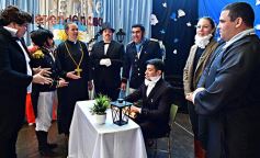 Foto de la galería: Emocionante acto por el Día de la Independencia en el Colegio del Carmen