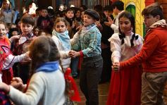 Foto de la galería: Emocionante acto por el Día de la Independencia en el Colegio del Carmen