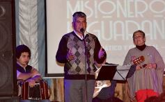 Foto de la galería: Peña Misionero y Guaraní: Julián Zini y Joselo en el escenario