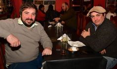 Foto de la galería: Peña Misionero y Guaraní: Julián Zini y Joselo en el escenario