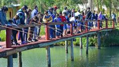 Foto de la galería: Niños del Hogar de Día disfrutaron de una jornada en Pueblo Chico con el vicegobernador Herrera Ahuad