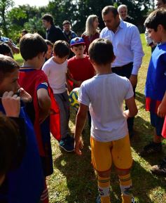 Foto de la galería: Niños del Hogar de Día disfrutaron de una jornada en Pueblo Chico con el vicegobernador Herrera Ahuad