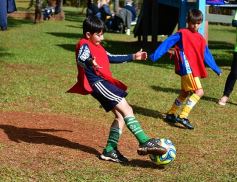 Foto de la galería: Niños del Hogar de Día disfrutaron de una jornada en Pueblo Chico con el vicegobernador Herrera Ahuad