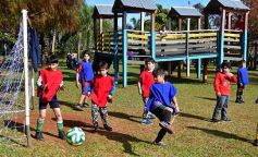 Foto de la galería: Niños del Hogar de Día disfrutaron de una jornada en Pueblo Chico con el vicegobernador Herrera Ahuad