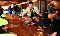 Foto de la galería: Niños del Hogar de Día disfrutaron de una jornada en Pueblo Chico con el vicegobernador Herrera Ahuad