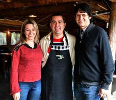 Foto de la galería: Niños del Hogar de Día disfrutaron de una jornada en Pueblo Chico con el vicegobernador Herrera Ahuad