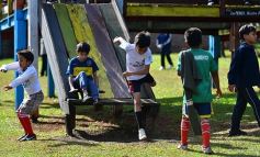 Foto de la galería: Niños del Hogar de Día disfrutaron de una jornada en Pueblo Chico con el vicegobernador Herrera Ahuad