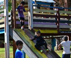 Foto de la galería: Niños del Hogar de Día disfrutaron de una jornada en Pueblo Chico con el vicegobernador Herrera Ahuad