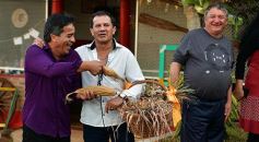Foto de la galería: Emocionante primera juntada de los históricos vecinos del barrio Parque Adam