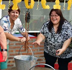 Foto de la galería: Emocionante primera juntada de los históricos vecinos del barrio Parque Adam
