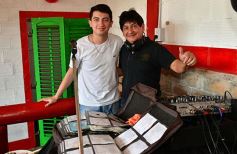 Foto de la galería: Emocionante primera juntada de los históricos vecinos del barrio Parque Adam