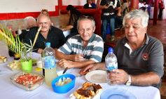 Foto de la galería: Emocionante primera juntada de los históricos vecinos del barrio Parque Adam