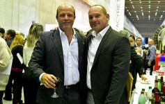 Foto de la galería: Postales de la adjudicación de las obras para ampliar la central hidroeléctrica de Yacyretá